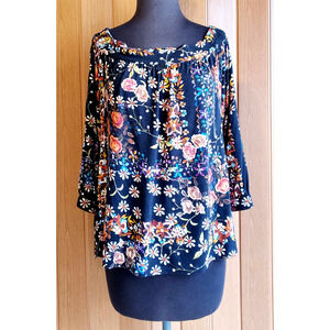 Daniel Rainn size large floral print off the shoulder top